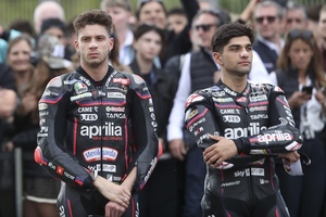 Aprilia-Teamkollegen: Marco Bezzecchi und Jorge Martin)