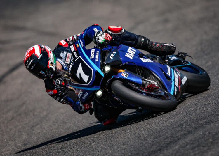 Niccolo Canepa auf der Yamaha R1 von YART