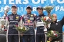 Podest: Pieter Schothorst, Carlos Sainz, Côme Ledogar (v.l.n.r.)