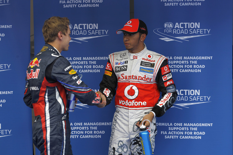 Sebastian Vettel gratuliert Lewis Hamilton