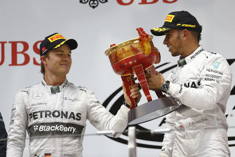 Nico Rosberg und Lewis Hamilton vor einem Jahr in China