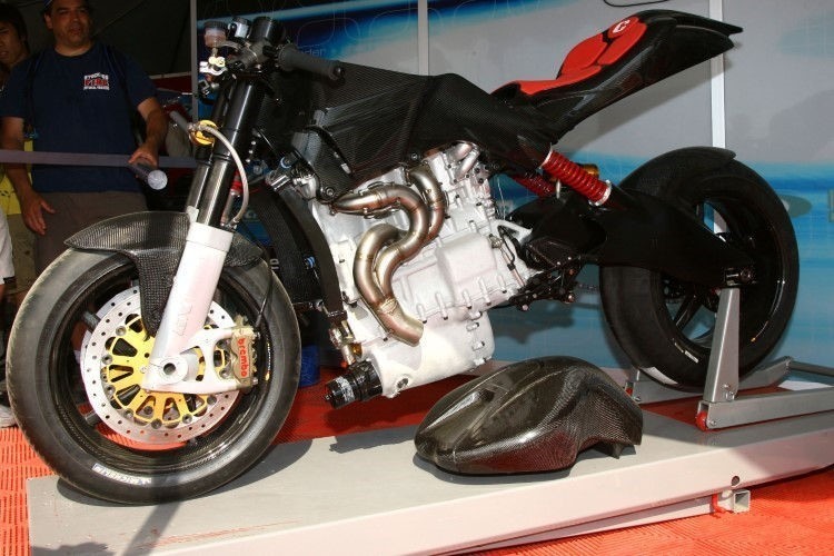 Der 990-ccm-Motoczycs-Motor