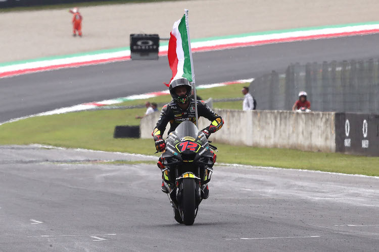 Marco Bezzecchi jubelt im MotoGP-Sprint über Platz 2