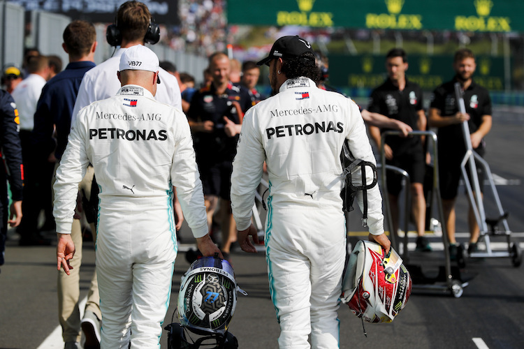 Valtteri Bottas und Lewis Hamilton in Ungarn
