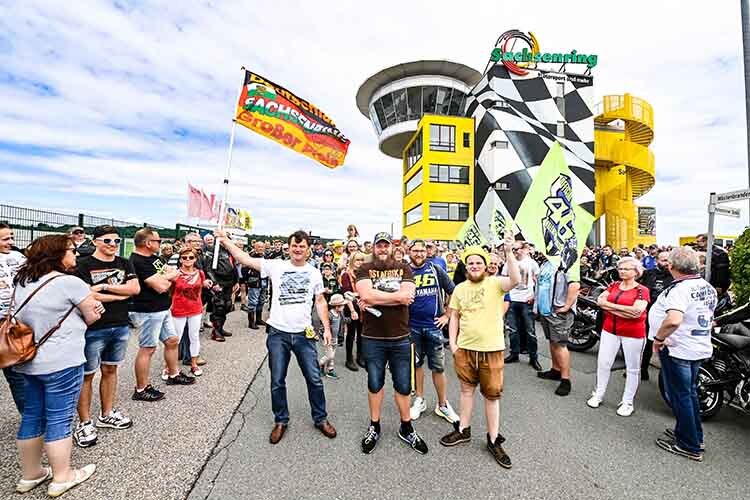Ein Grand Prix findet nicht statt, aber trotzdem pilgerten zahlreiche Fans an den Sachsenring