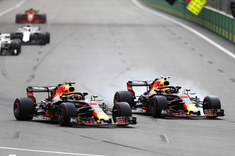 Daniel Ricciardo gegen Max Verstappen