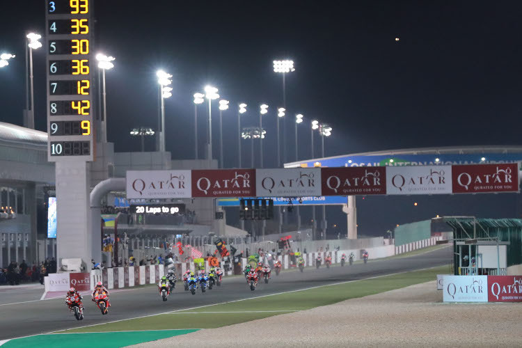 Das Flutlichtrennen von Doha bildet den Saisonauftakt der MotoGP-WM