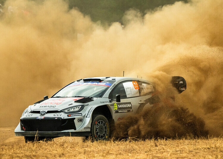 Kalle Rovanperä (Toyota) in Saudi-Arabien mit noch mit minimalen WM-Titelchancen