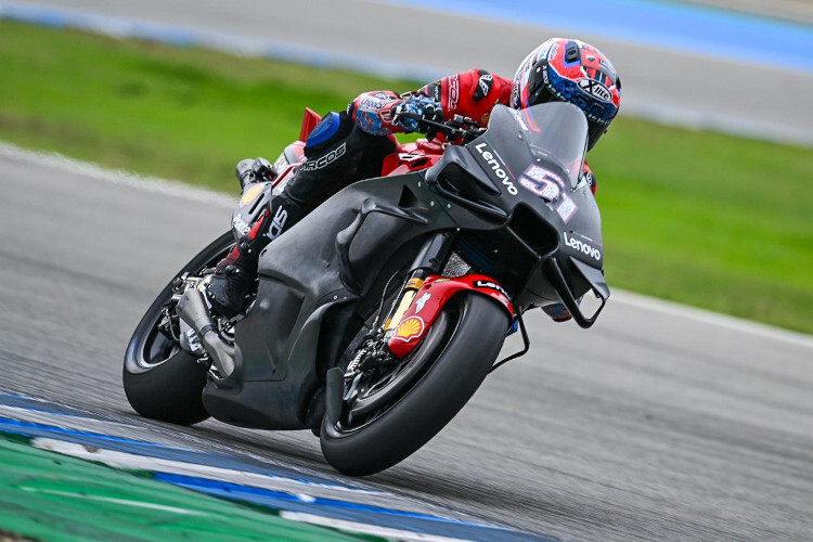 Michele Pirro sitzt gut drei Wochen nach der Verletzung wieder auf dem MotoGP-Bike