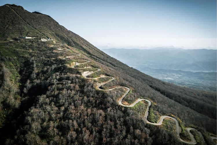 Die Passstraße hoch zum Mount Iwaki - ein besondere Herausforderung