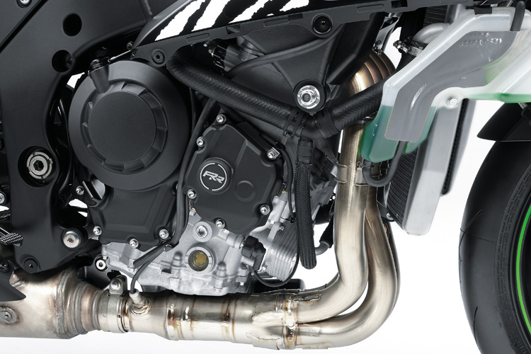 Der Motor der Kawasaki ZX-10RR bringt einige PS mehr