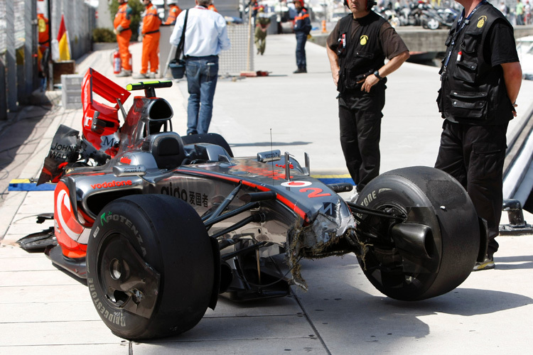 Der McLaren von Heikki Kovalainen nach dem Crash