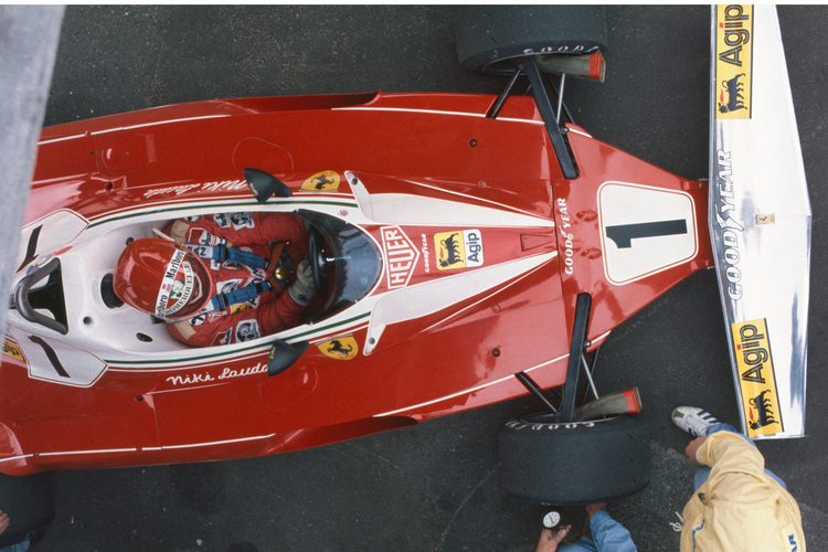 Niki Lauda im Ferrari von 1976