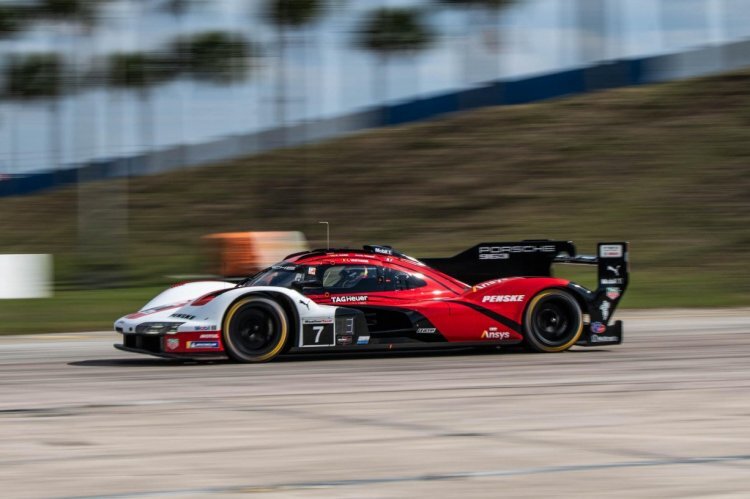 Triumph 2025 bei den 12h Sebring für den Porsche 963 rund um Nick Tandy