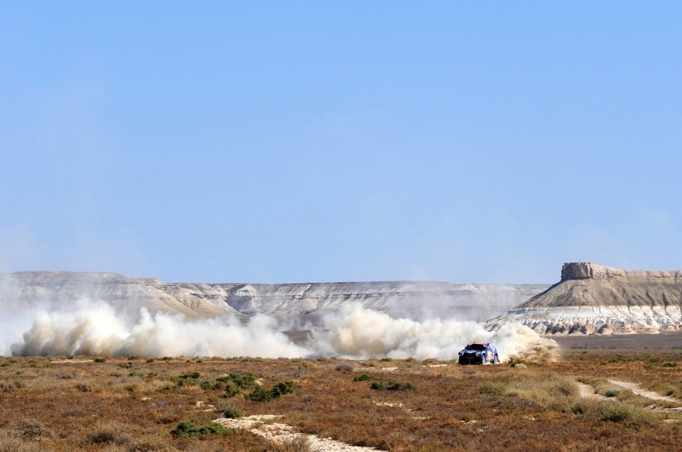 Die Landschaft und die Strecken erinnern an die Dakar!