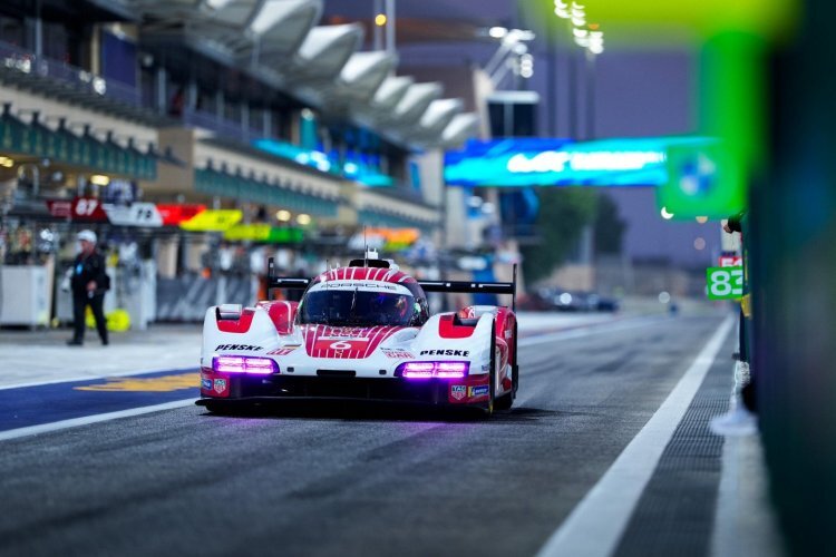 In der Boxengasse: Der Porsche 963