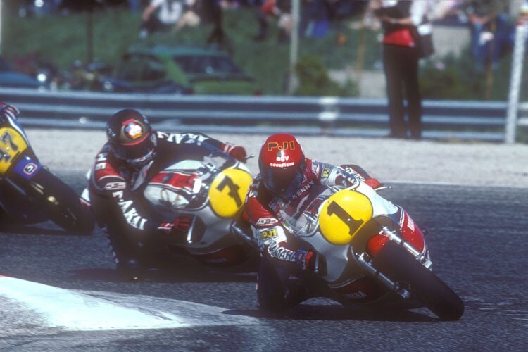 1982 in Anderstorp: Die Yamaha-Teamkollegen Roberts (1) und Sheene (7)