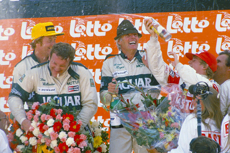Triumph 1984 beim Tourenwagenklassiker in Spa-Francorchamps. Heyer wie (fast) immer mit Hut