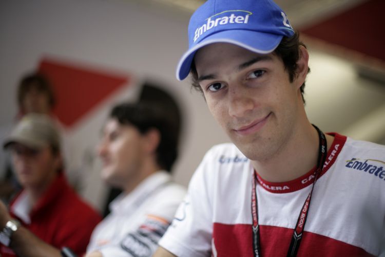 Bruno Senna blickt entspannt Richtung Formel 1