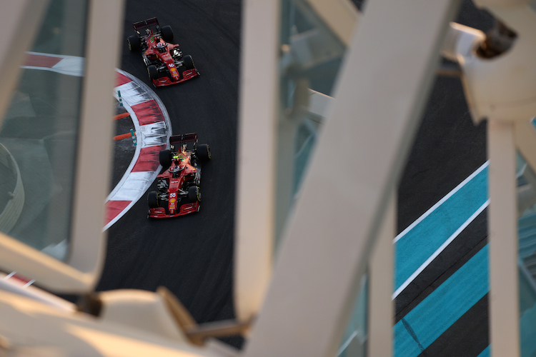 Carlos Sainz und Charles Leclerc waren nach dem Trainingsfreitag in Abu Dhabi noch nicht ganz zufrieden