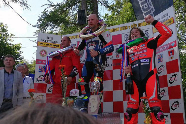 Superbike: Didier Grams, Marek Cerveny und Kamil Holan (v.l.)