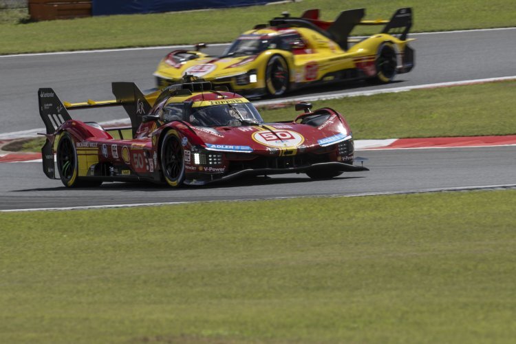 Der Ferrari 499P von Fuoco/Molina/Nielsen