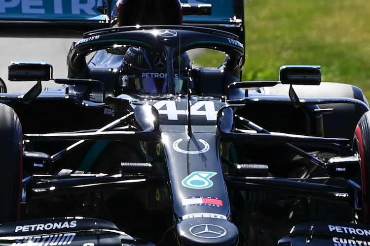 Das Hufeisen auf dem Mercedes von Lewis Hamilton
