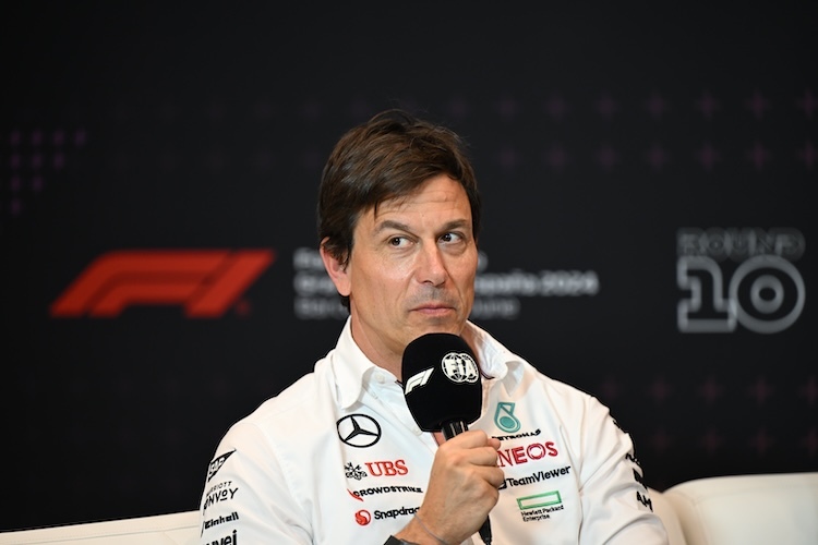 Mercedes-Teamchef Toto Wolff: «Ich weiss nicht, was einige Verschwörungstheoretiker und Verrückte da draussen denken»