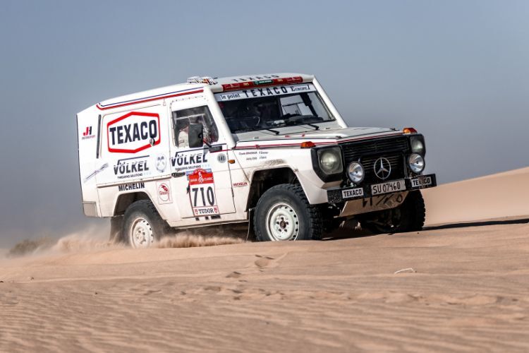 Jörg Sand mit Navigator Patrick Diemer mit ihrem Mercedes G-Modell auf Platz sieben