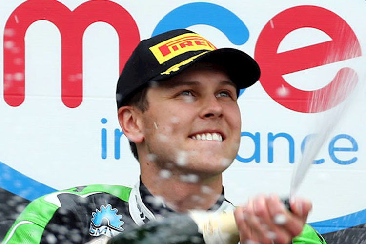 Luke Mossey gewann in Brands Hatch beide BSB-Läufe 