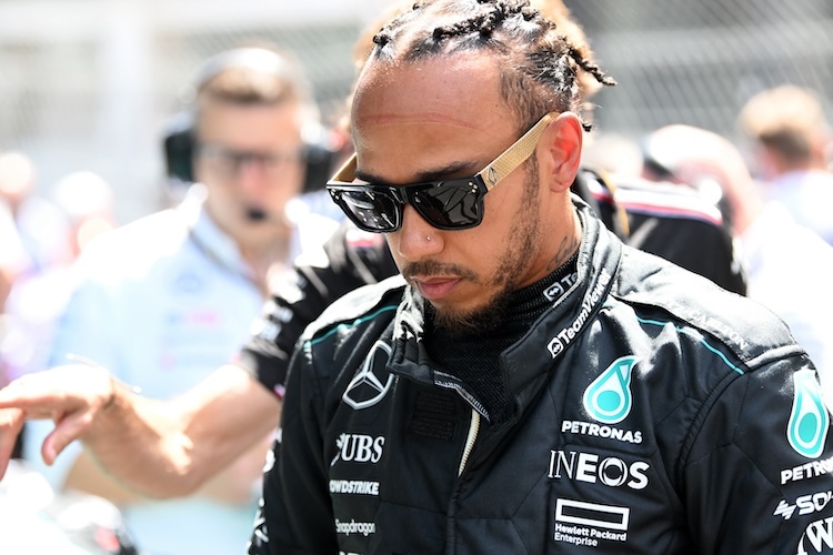 Lewis Hamilton weiss: Er muss sich in Geduld üben