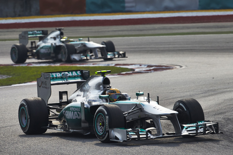 Die Silberpfeile von Lewis Hamilton und Nico Rosberg