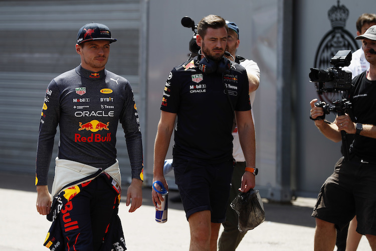 Max Verstappen: 2024 Mit Physio Von Carlos Sainz / Formel 1 - SPEEDWEEK.com