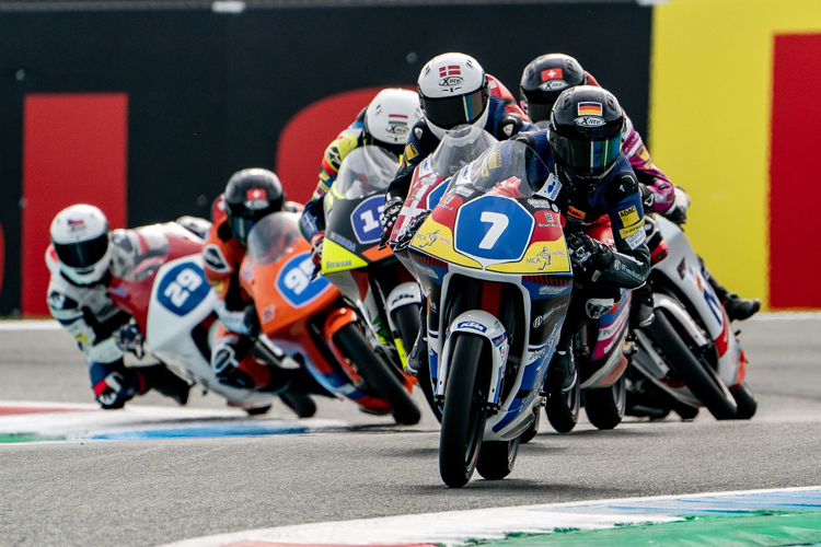 Rocco Caspar Sessler Mathe und MotoGP / Rundstrecke SPEEDWEEK