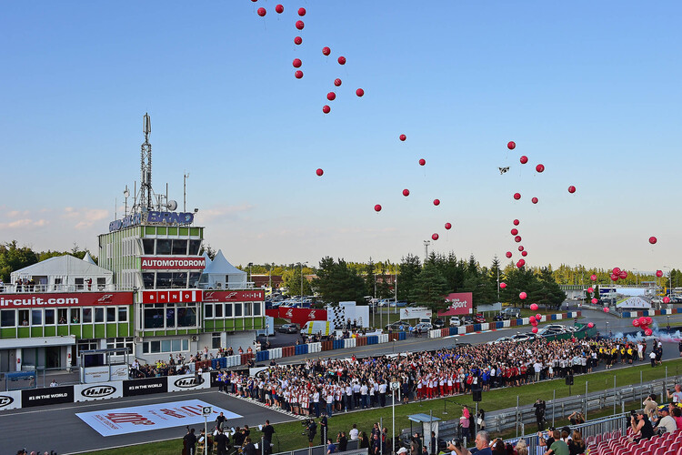 Brünn-GP 2016: 400 Luftballons