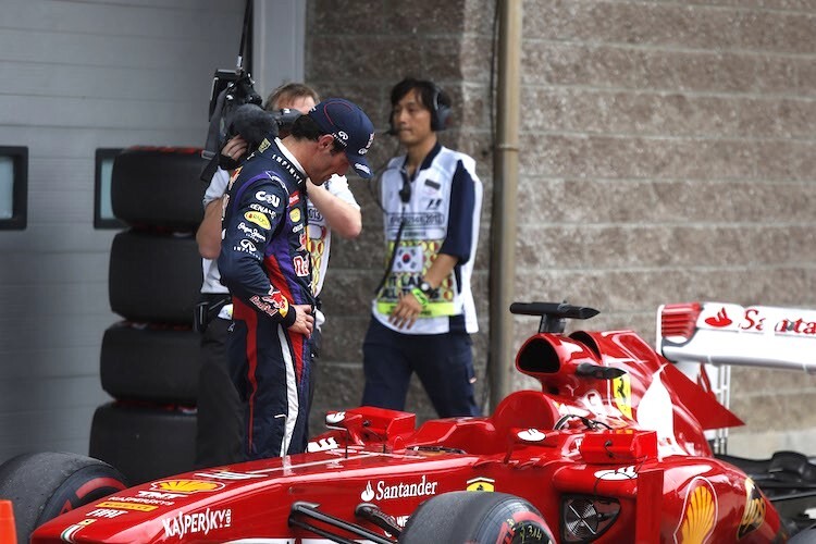 Mark Webber sah sich die Möglichkeit Ferrari sehr genau an