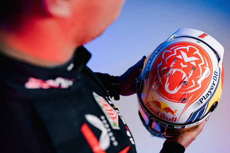 Max Verstappen tritt in diesem Jahr mit einem neuen Helm-Design an