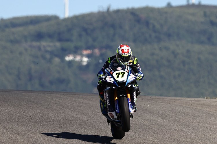 Domi Aegerter war erstmals mit dem Superbike in Portimao