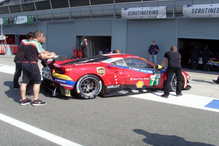 technische Abnahme für den Ferrari 488 GTE von AF Corse