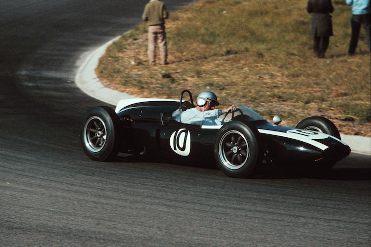 Jack Brabham 1961 im Cooper-Rennwagen