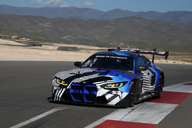 Der BMW M4 GT3 beim Testen in Almeria 