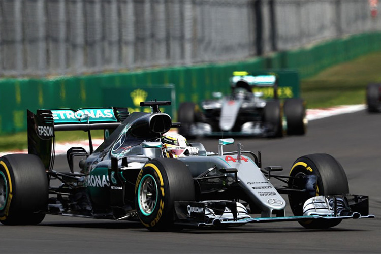 Lewis Hamilton vor Nico Rosberg