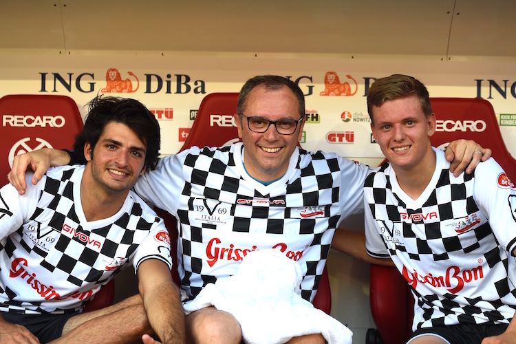 Stefano Domenicali 2016 mit Carlos Sainz und Mick Schumacher