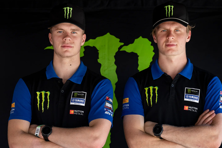 Karlis-und-Janis-Reisulis-als-Yamaha-Werksfahrer-fix