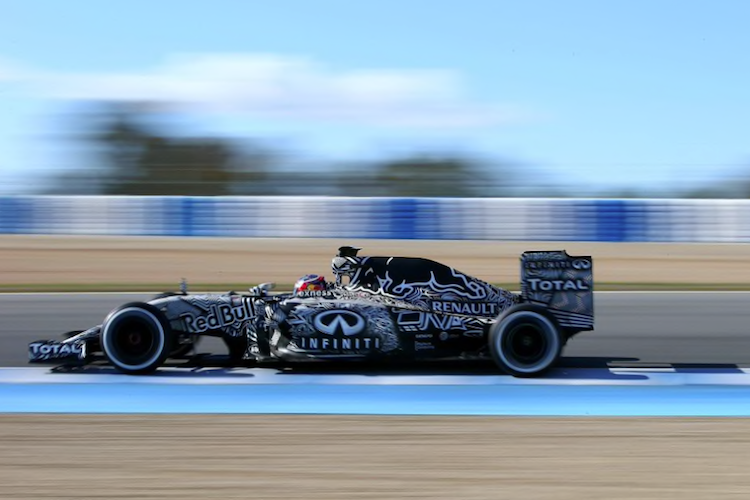 So trat Red Bull Racing 2015 zu den Testfahrten an