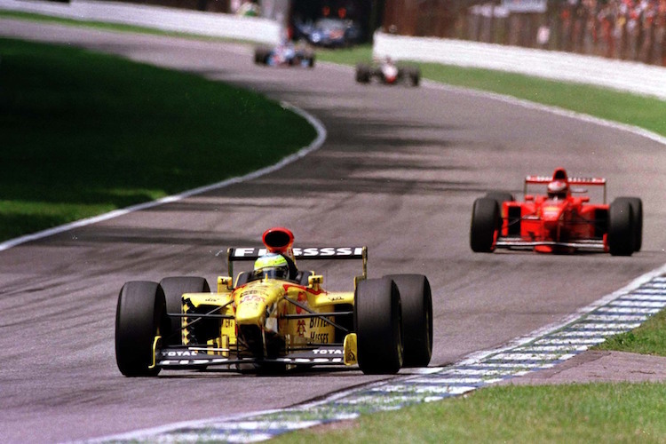 Giancarlo Fisichella und Michael Schumacher 1997 Richtung Ostkurve