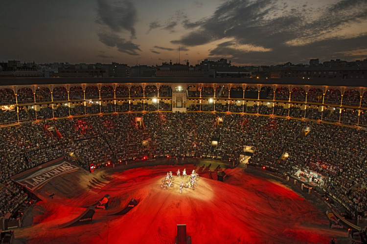 Die Arena in Madrid bietet Platz für 23.000 Fans