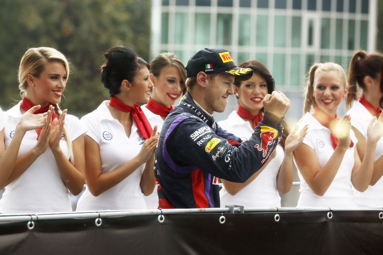 Vettel in Monza: Applaus von den Grid-Girls, Buhrufe aus dem Publikum
