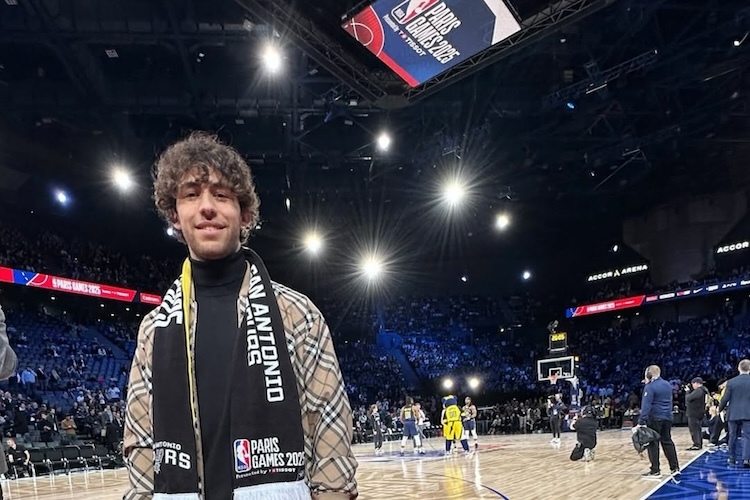 Basketball-Fan Enea Bastianini zu Gast bei den NBA Global Games in Paris