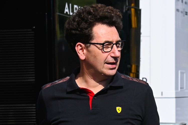 Ferrari-Teamchef Mattia Binotto geniesst die volle Rückendeckung von Präsident John Elkann